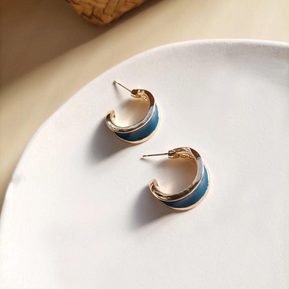 💙Blue Enamel Hoops Earrings - Picture 8 of 15